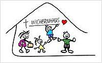 Ein handgezeichnetes Logo einer Familie mit einem Kreuz und Herz in einem Hausumriss.
